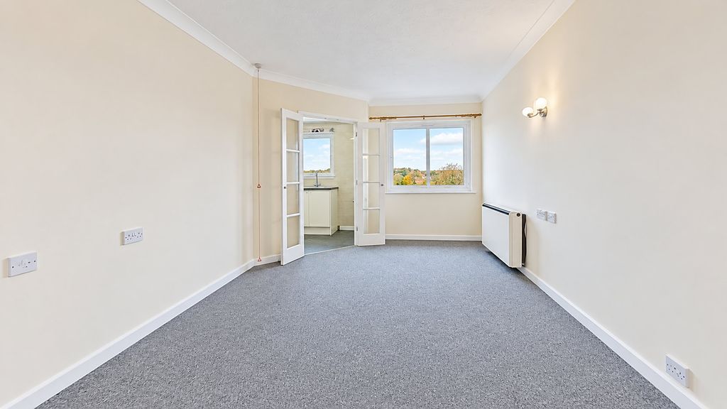 Property photo 2 of 11