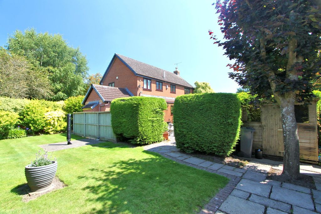 Property photo 3 of 20