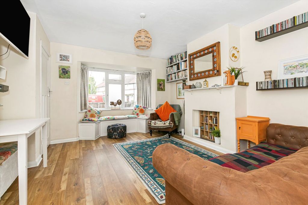 Property photo 2 of 6