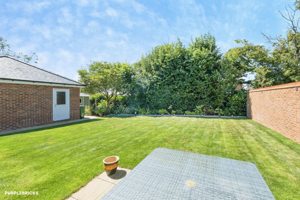 Property photo 3 of 30 Rear Garden
