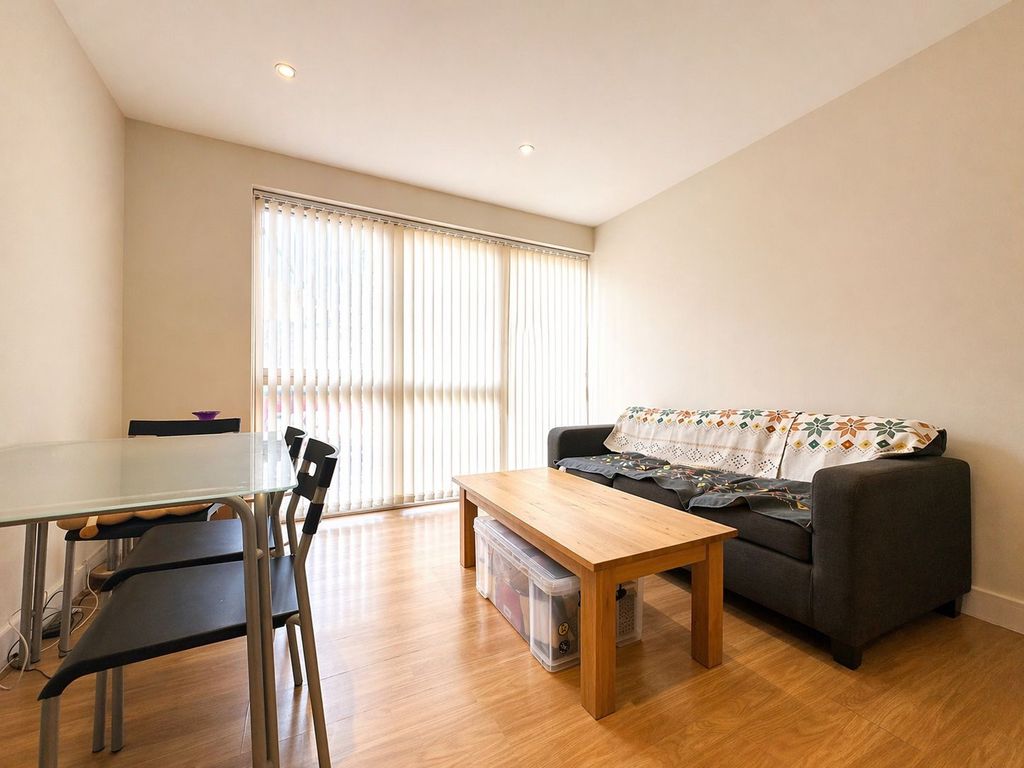 Property photo 3 of 6 Gallery