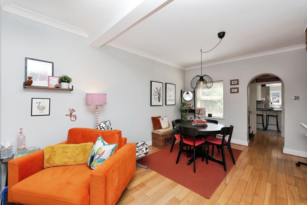 Property photo 2 of 19 Pbox-Img.Jpg