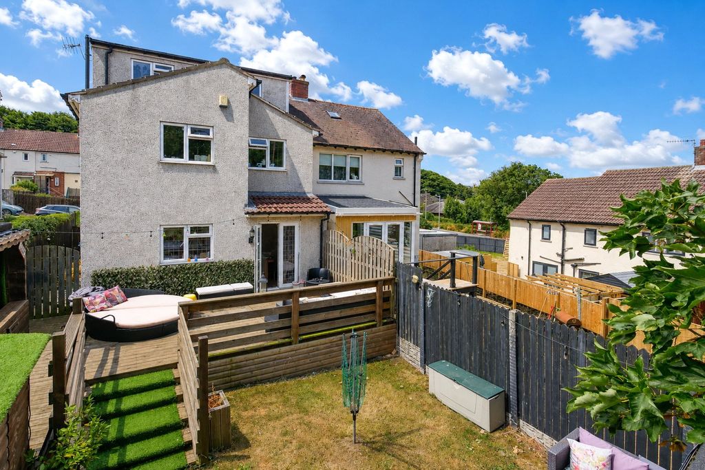 Property photo 2 of 21 Picture No. 02