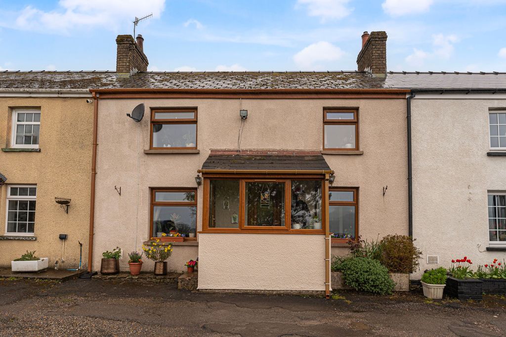 Property photo 1 of 58