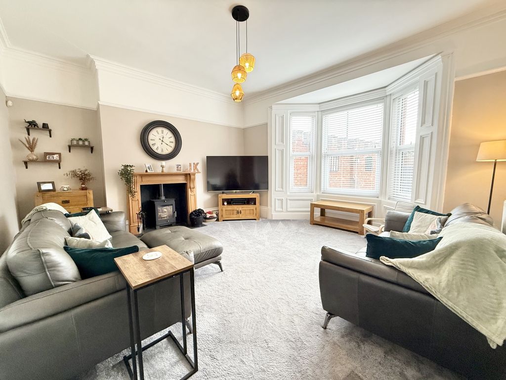 Property photo 3 of 31 Img_7141