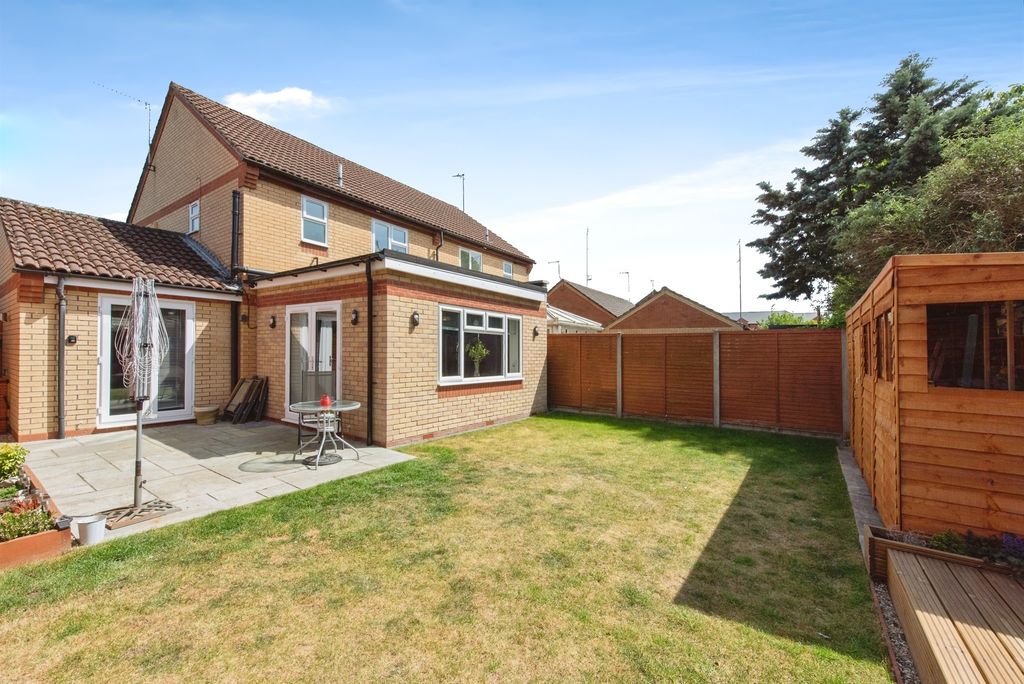 Property photo 2 of 17
