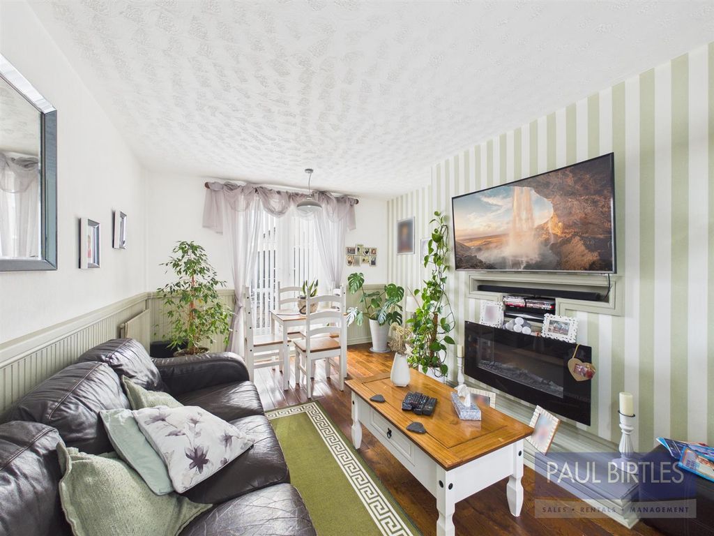 Property photo 3 of 22 Cam01301G0-Pr0733-Still001.Jpg