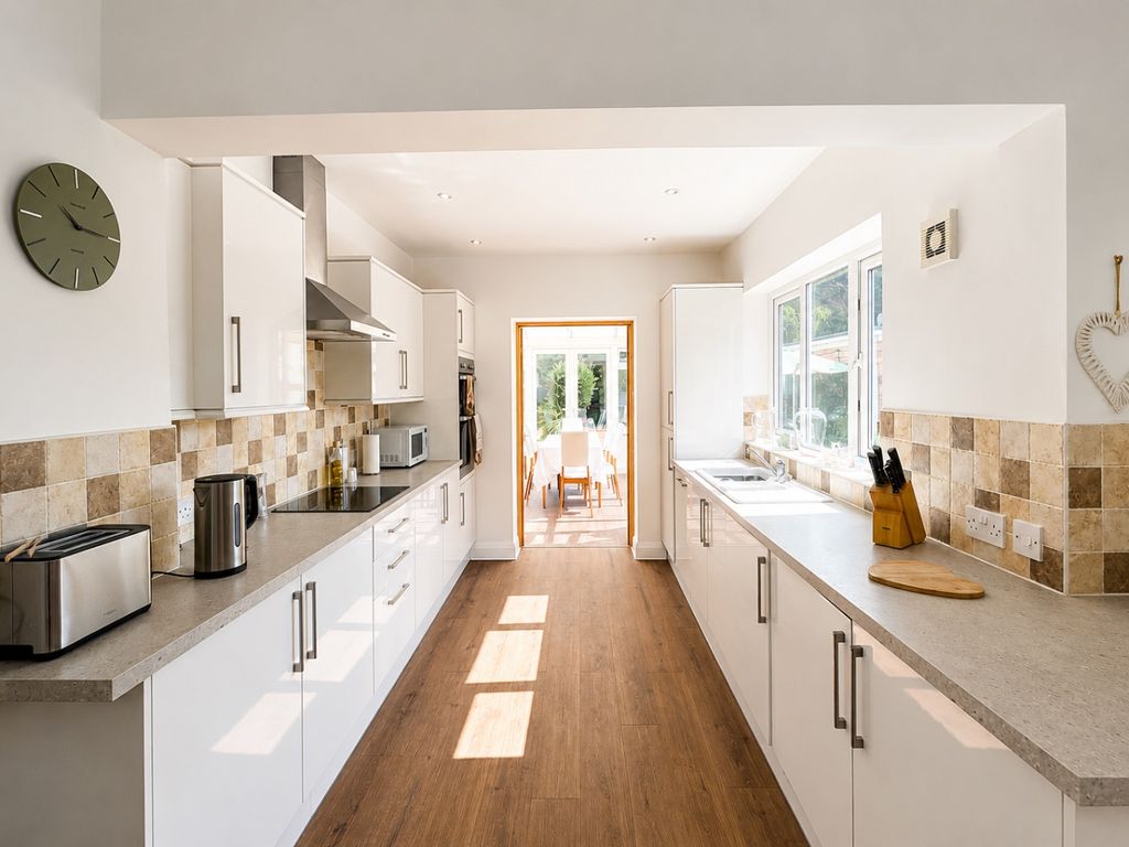 Property photo 3 of 17 5209066