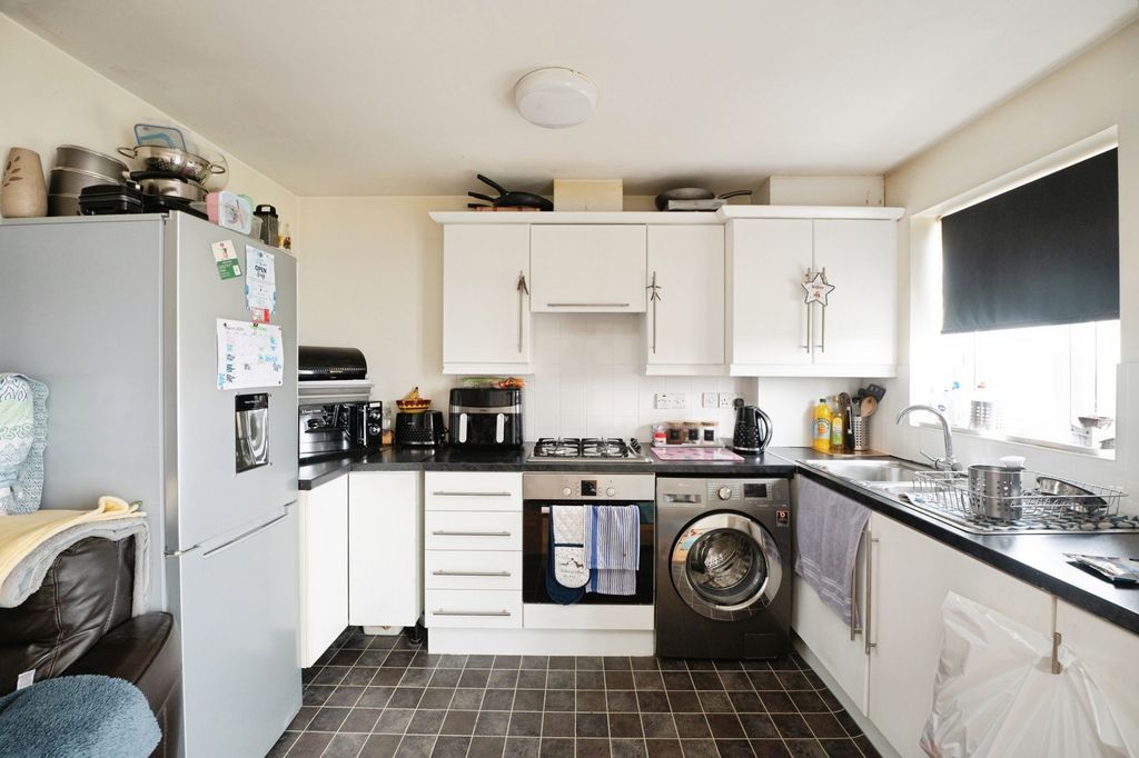 Property photo 2 of 6 Pbox-Img.Jpg