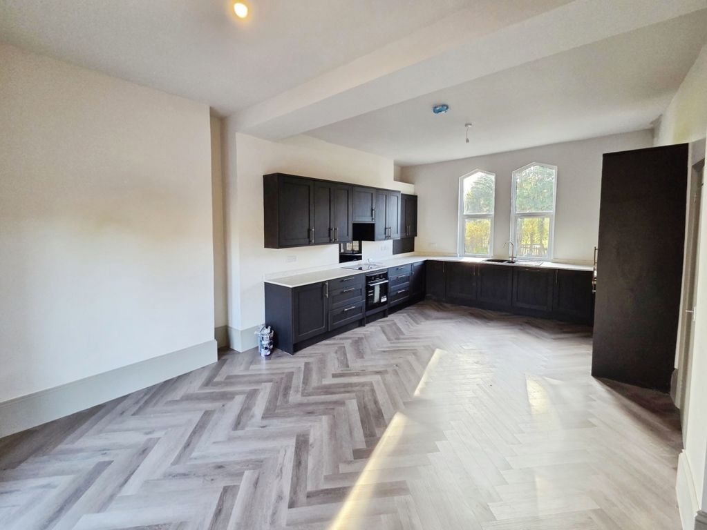 Property photo 2 of 18 Pbox-Img.Jpg