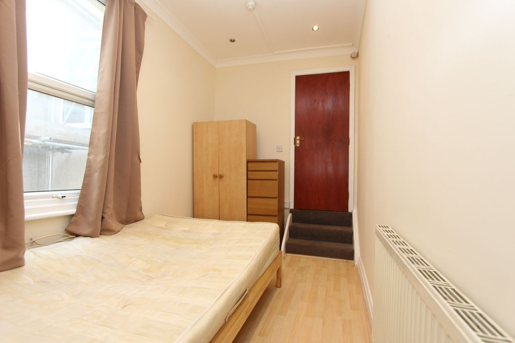 Property photo 1 of 4