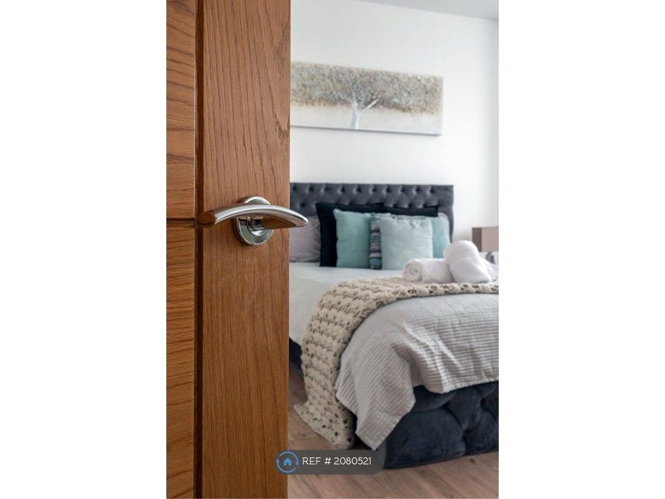 Property photo 3 of 28