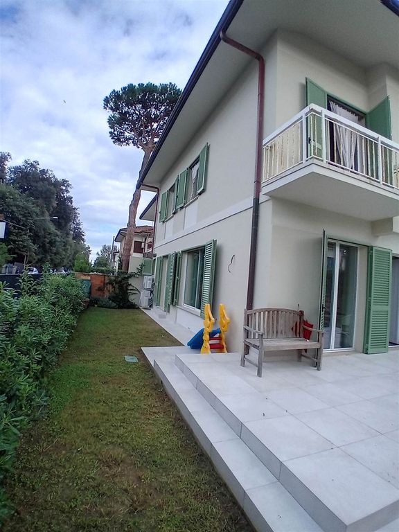 Property photo 1 of 30