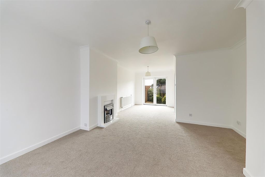 Property photo 3 of 13 Img_3950-Img_3952.Jpg