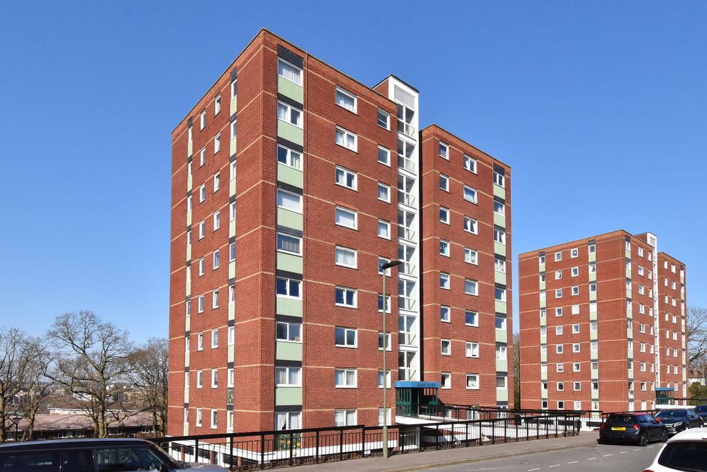 Property photo 1 of 7