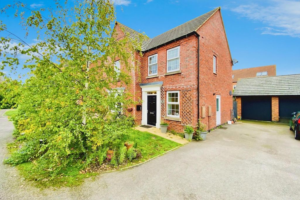 Property photo 1 of 25