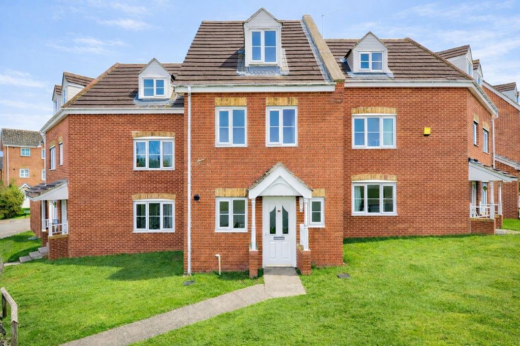 Property photo 1 of 18 Front