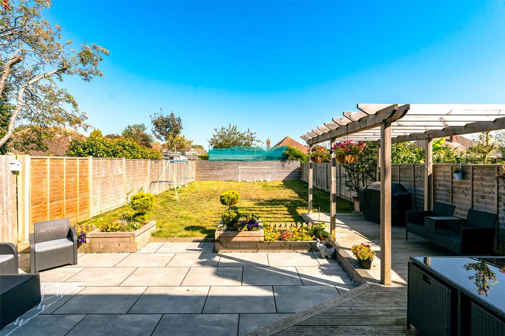 Property photo 3 of 28 Picture No. 42