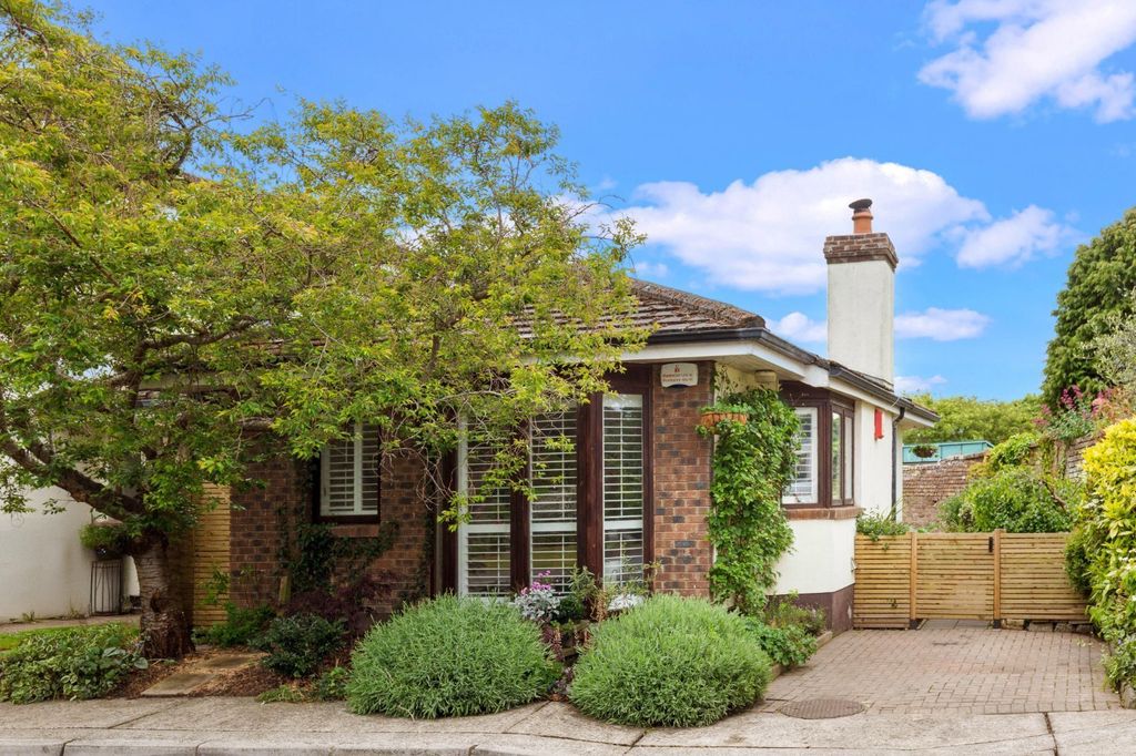 Property photo 1 of 10 Picture No. 01