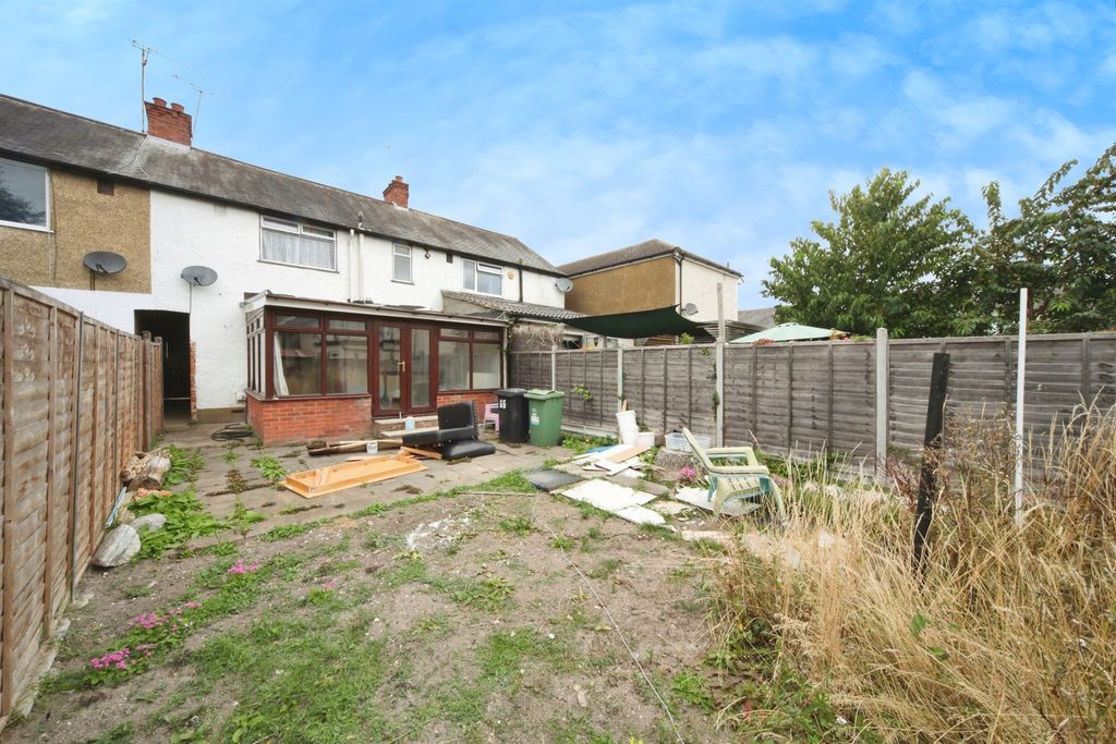 Property photo 2 of 12