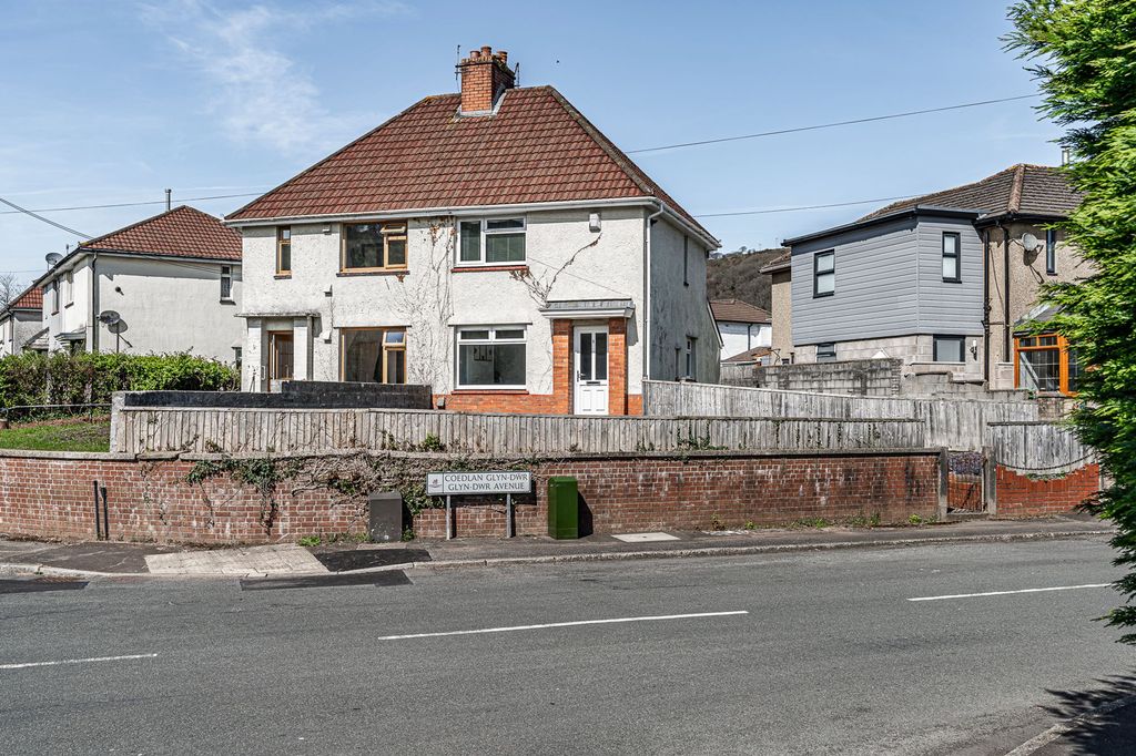 Property photo 1 of 26