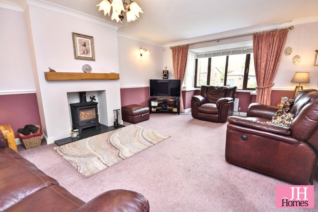 Property photo 2 of 24
