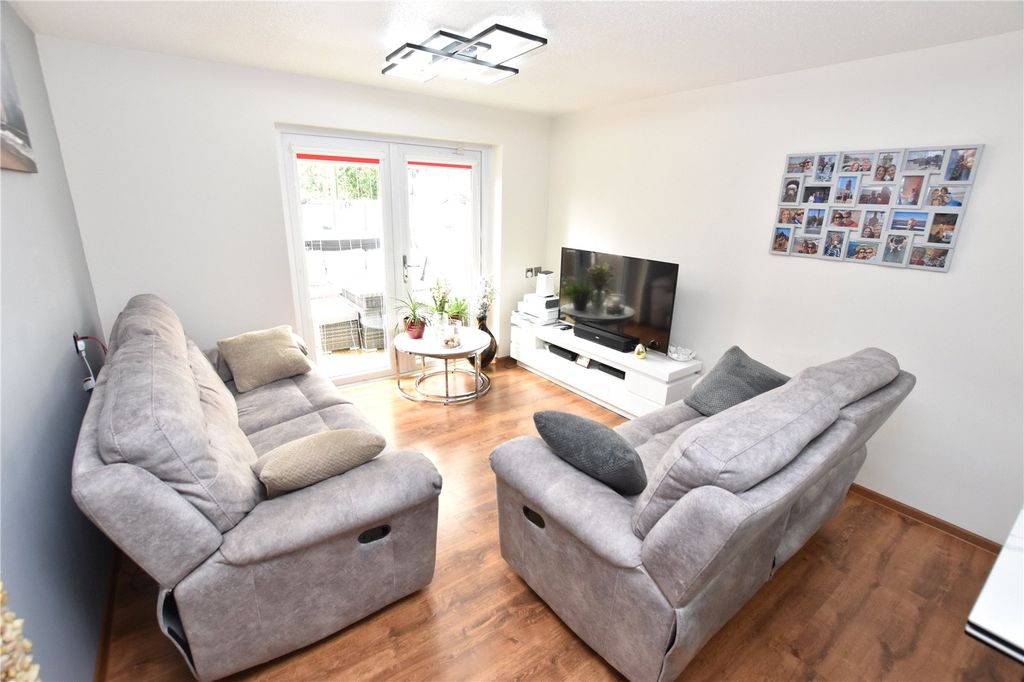 Property photo 2 of 21 Picture No. 07