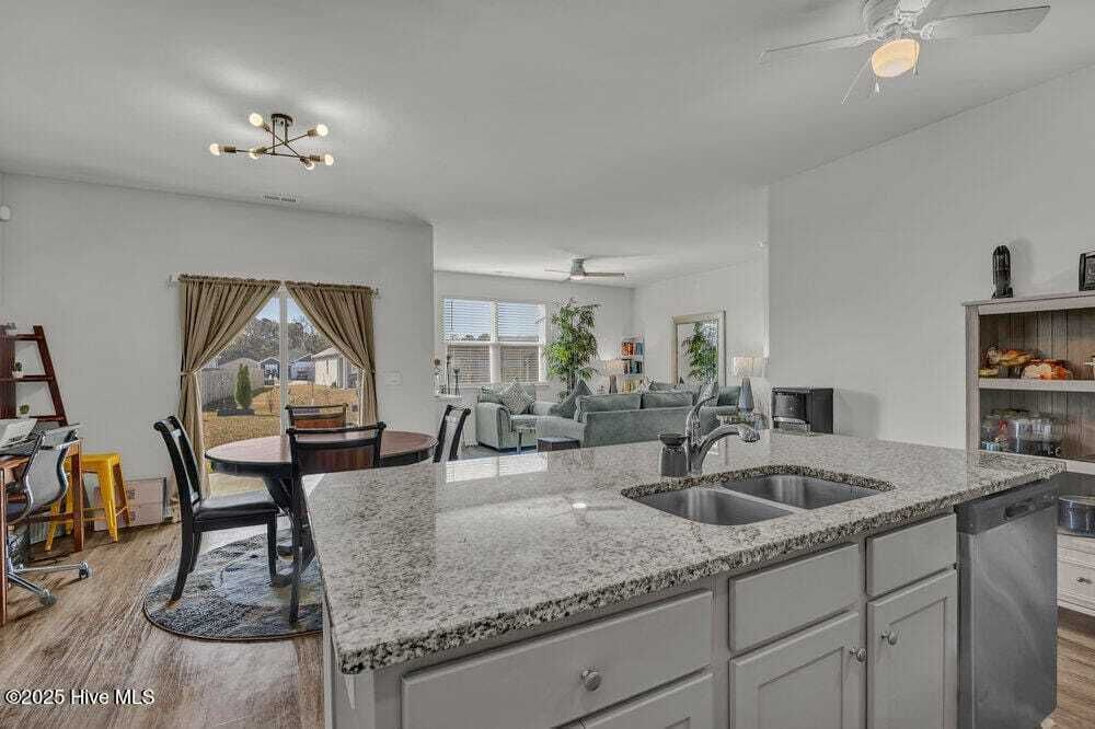 Property photo 3 of 20 <Alttext/>