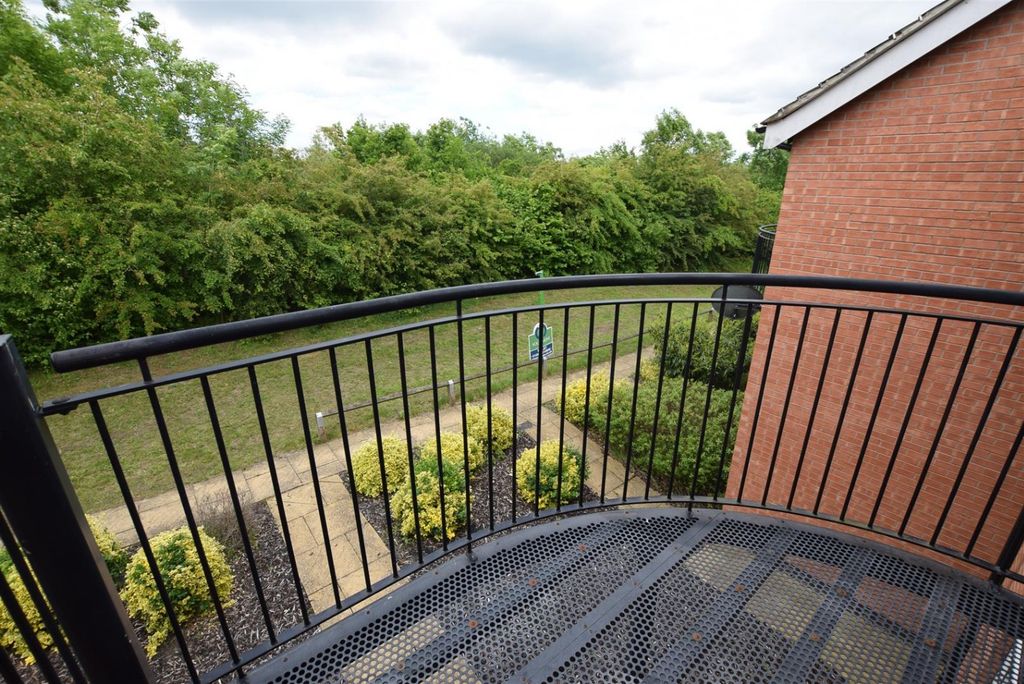 Property photo 3 of 10 2657613