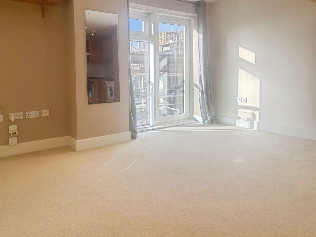 Property photo 2 of 5 Bedroom 3