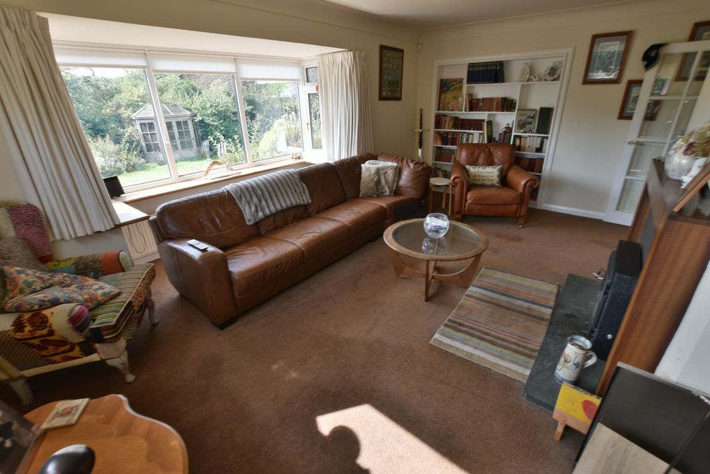 Property photo 3 of 19