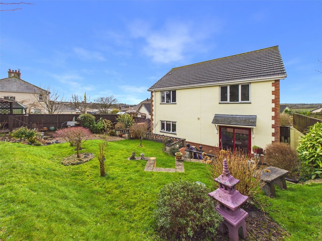 Property photo 2 of 23 Picture No. 34