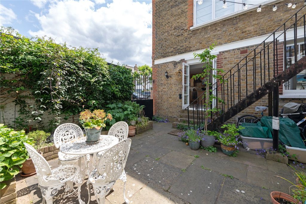 Property photo 3 of 13 Picture No. 12