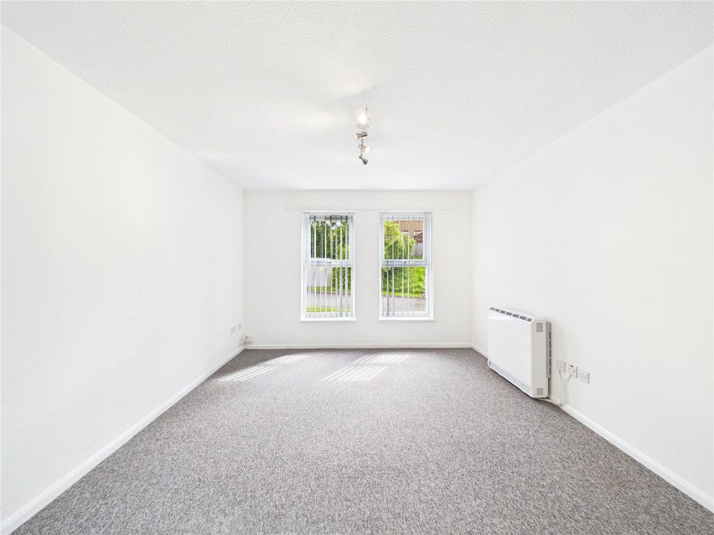 Property photo 3 of 12 Picture No. 04