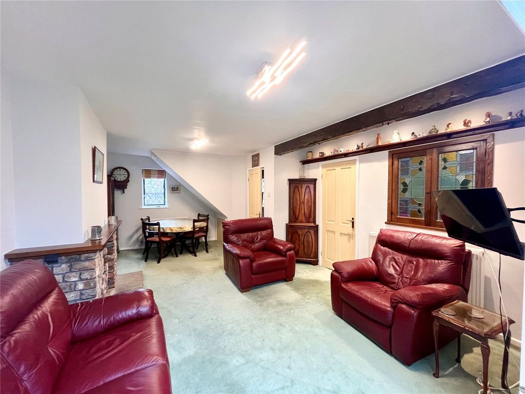 Property photo 3 of 24 Picture No. 08