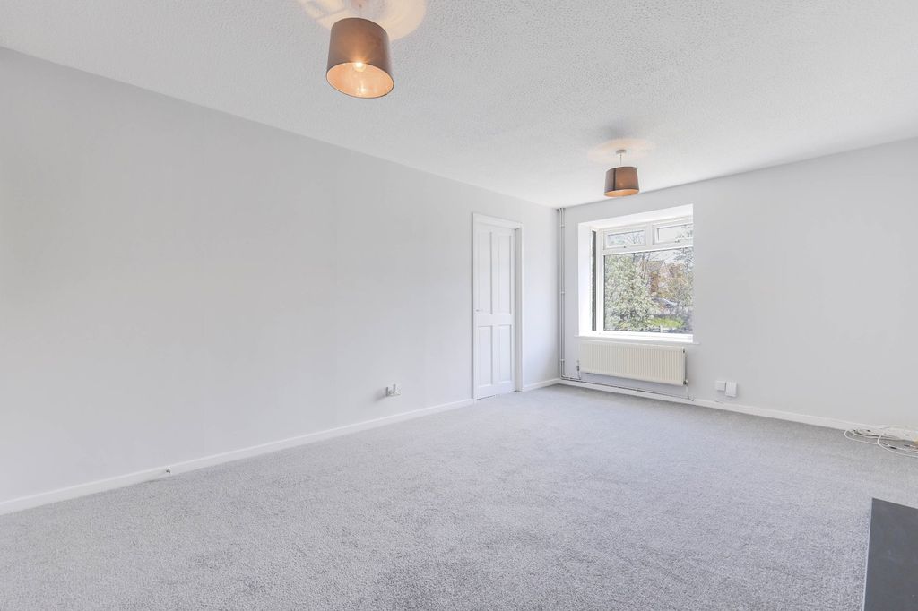 Property photo 3 of 10 Picture No. 33