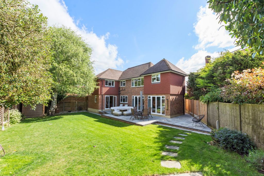 Property photo 1 of 20