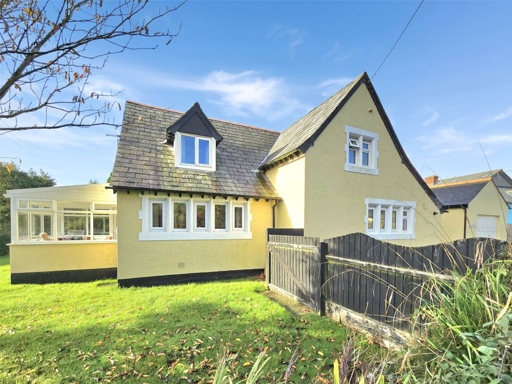 Property photo 1 of 16 Picture No. 12