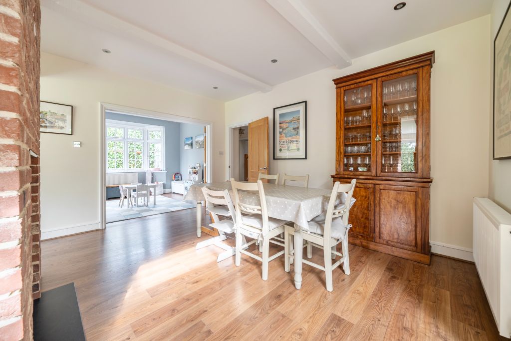 Property photo 3 of 24