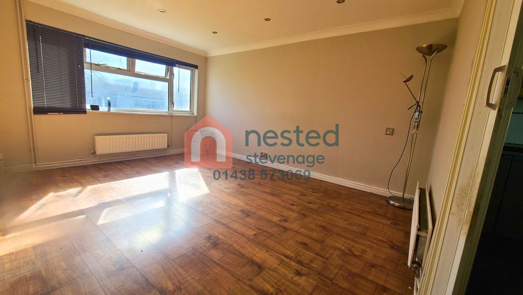 Property photo 2 of 12 Lounge / Diner