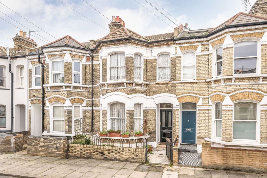 Property photo 1 of 11