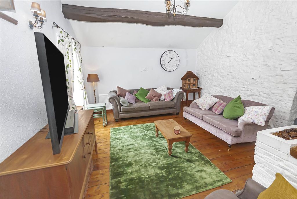 Property photo 2 of 24 Living Room