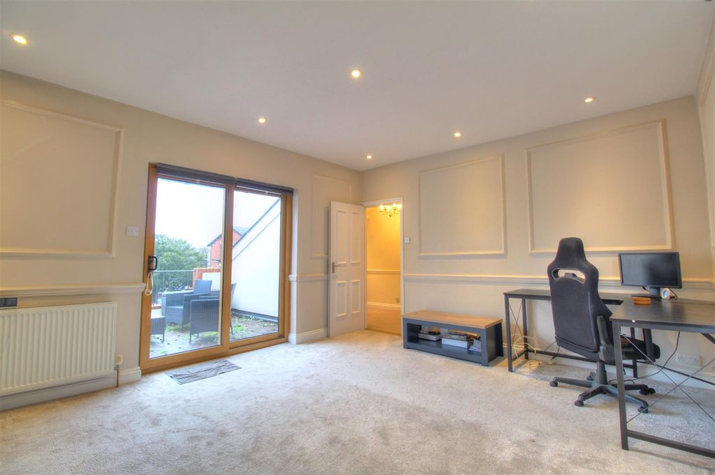 Property photo 2 of 11 23A Clarkson St - Lounge 1.Jpg