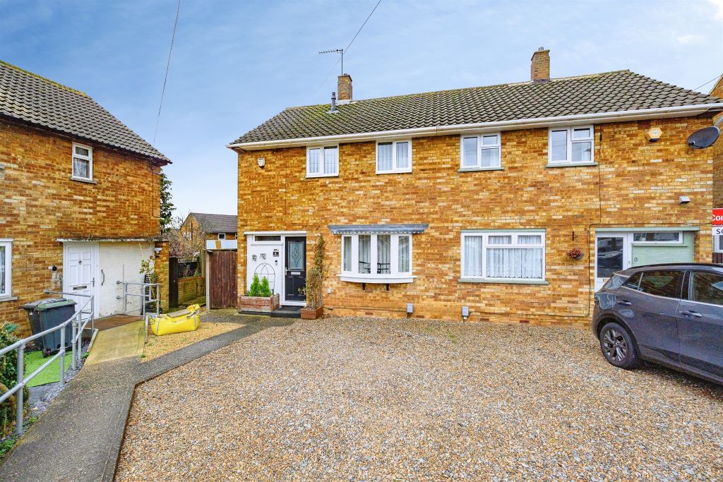 Property photo 1 of 17