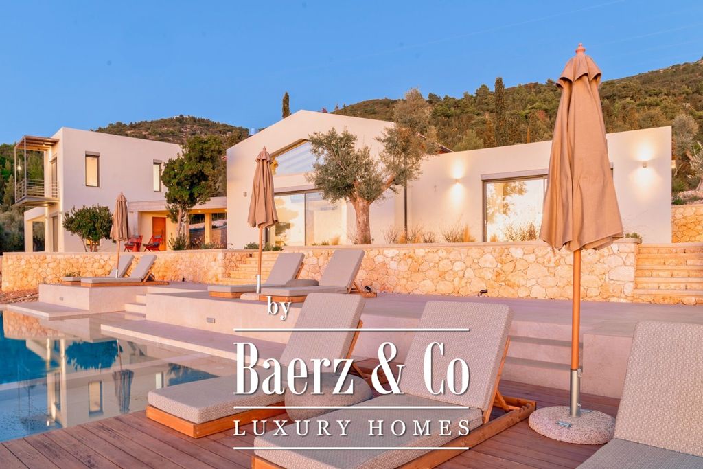 Property photo 1 of 28