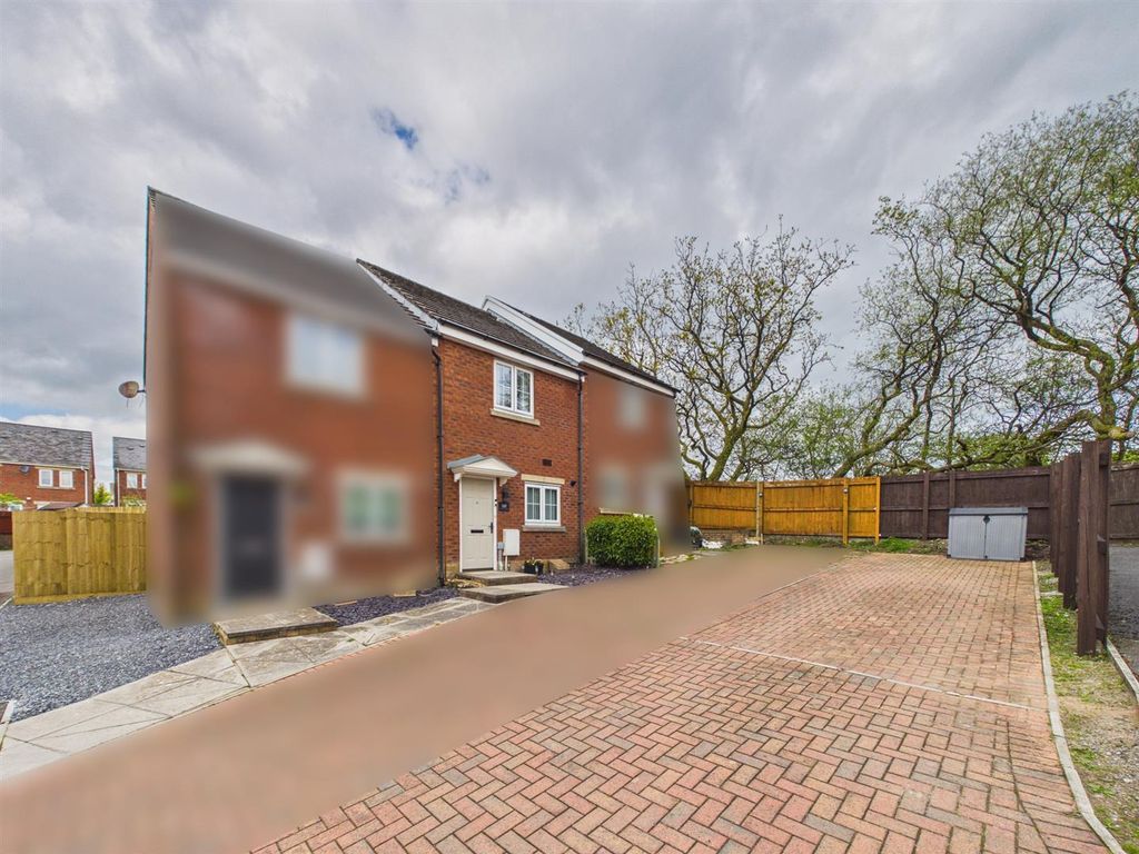 Property photo 1 of 13 Front .Jpg