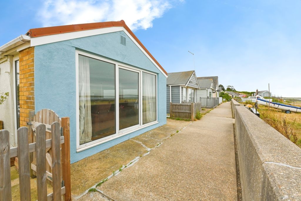Property photo 1 of 15 External