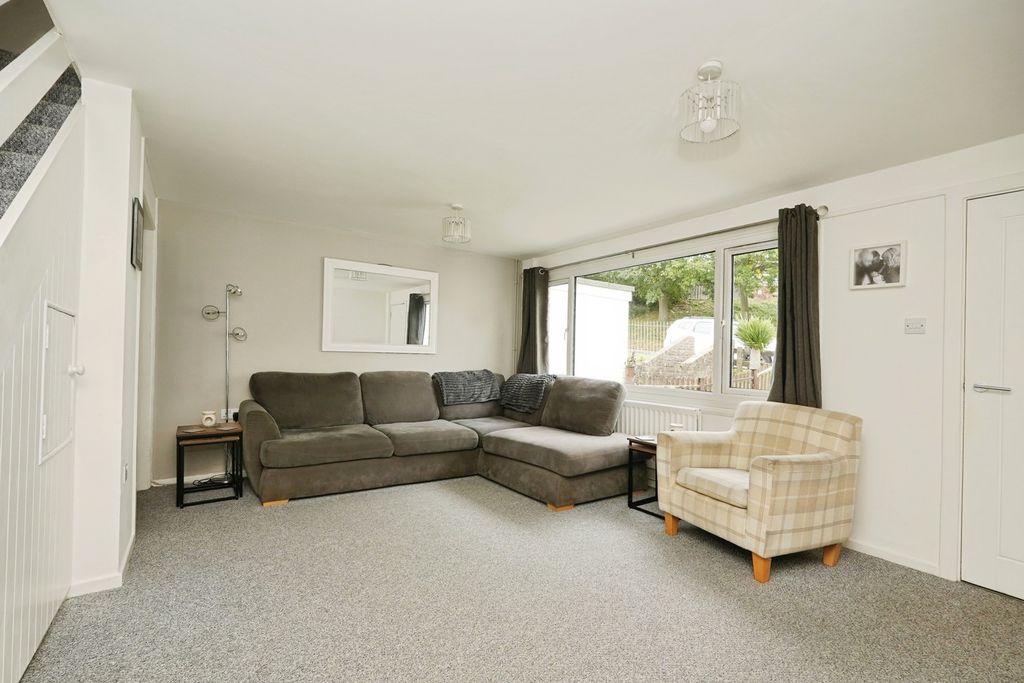 Property photo 3 of 22 Pbox-Img.Jpg