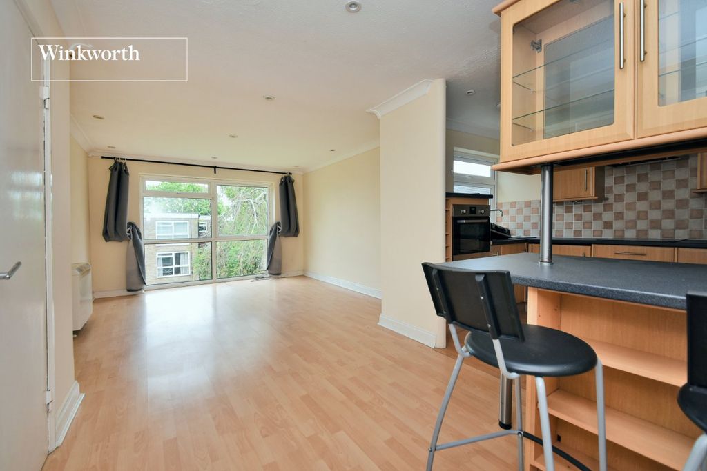 Property photo 3 of 10 Picture No. 04