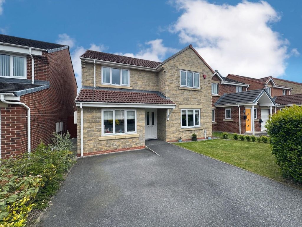 Property photo 1 of 18